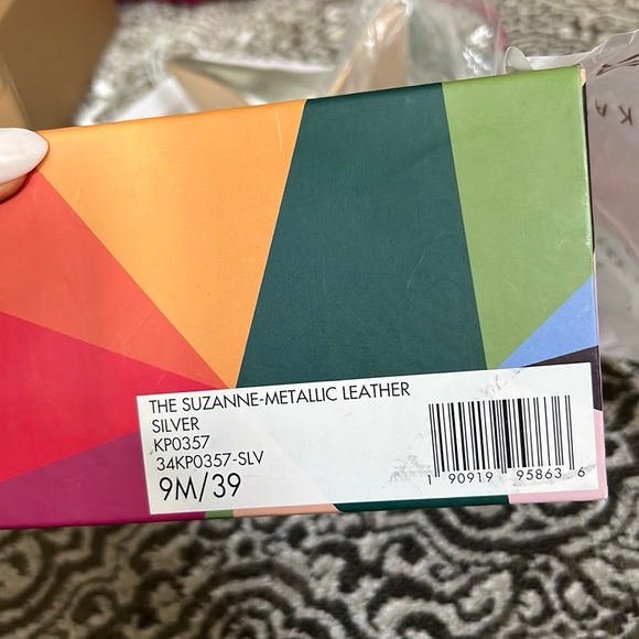 NWT Katy Perry pointed toe heels with silver heel - Picture 4 of 4